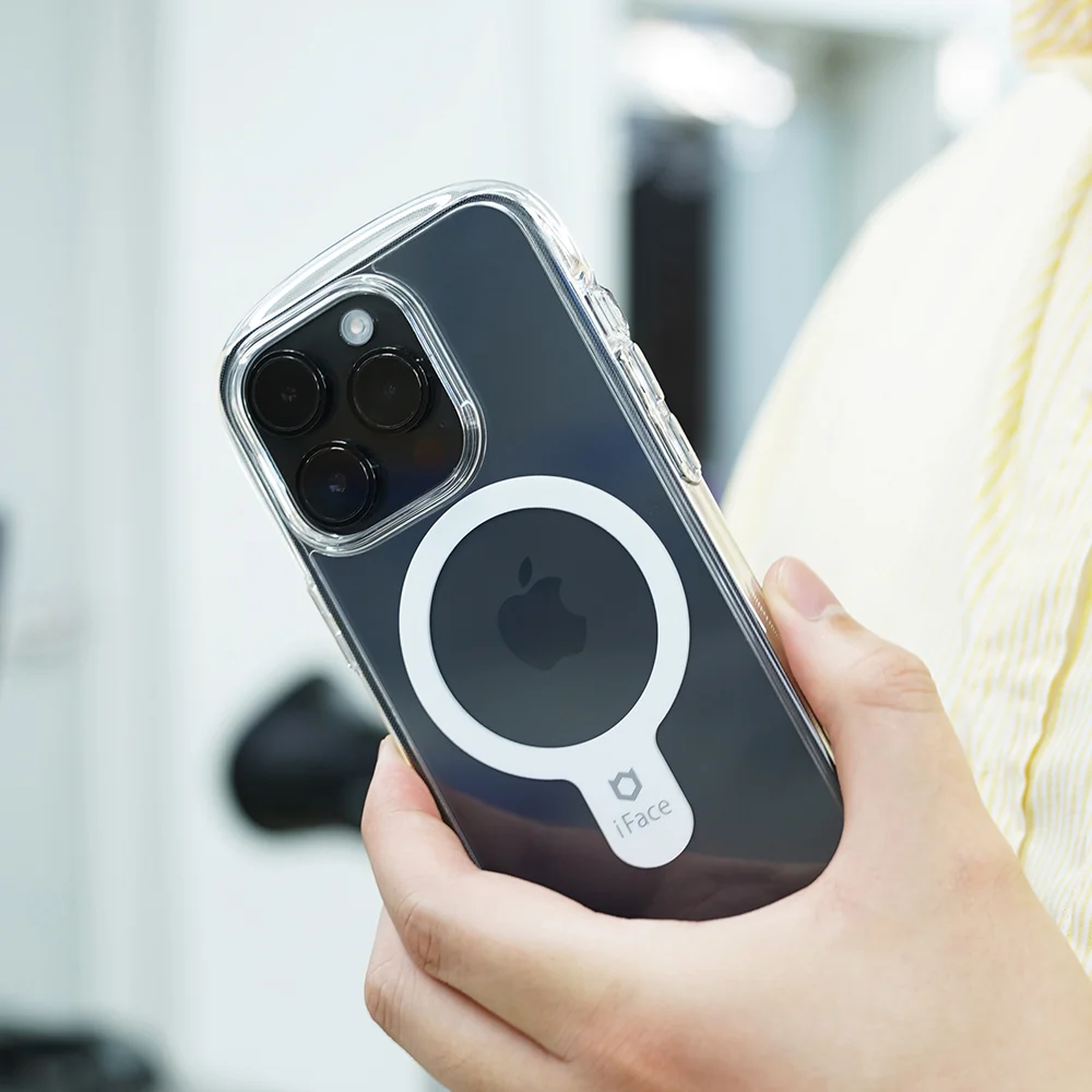 Look in Clear Hybrid MagSynq <b>for iPhone 15 Pro Max</b> - Image 4