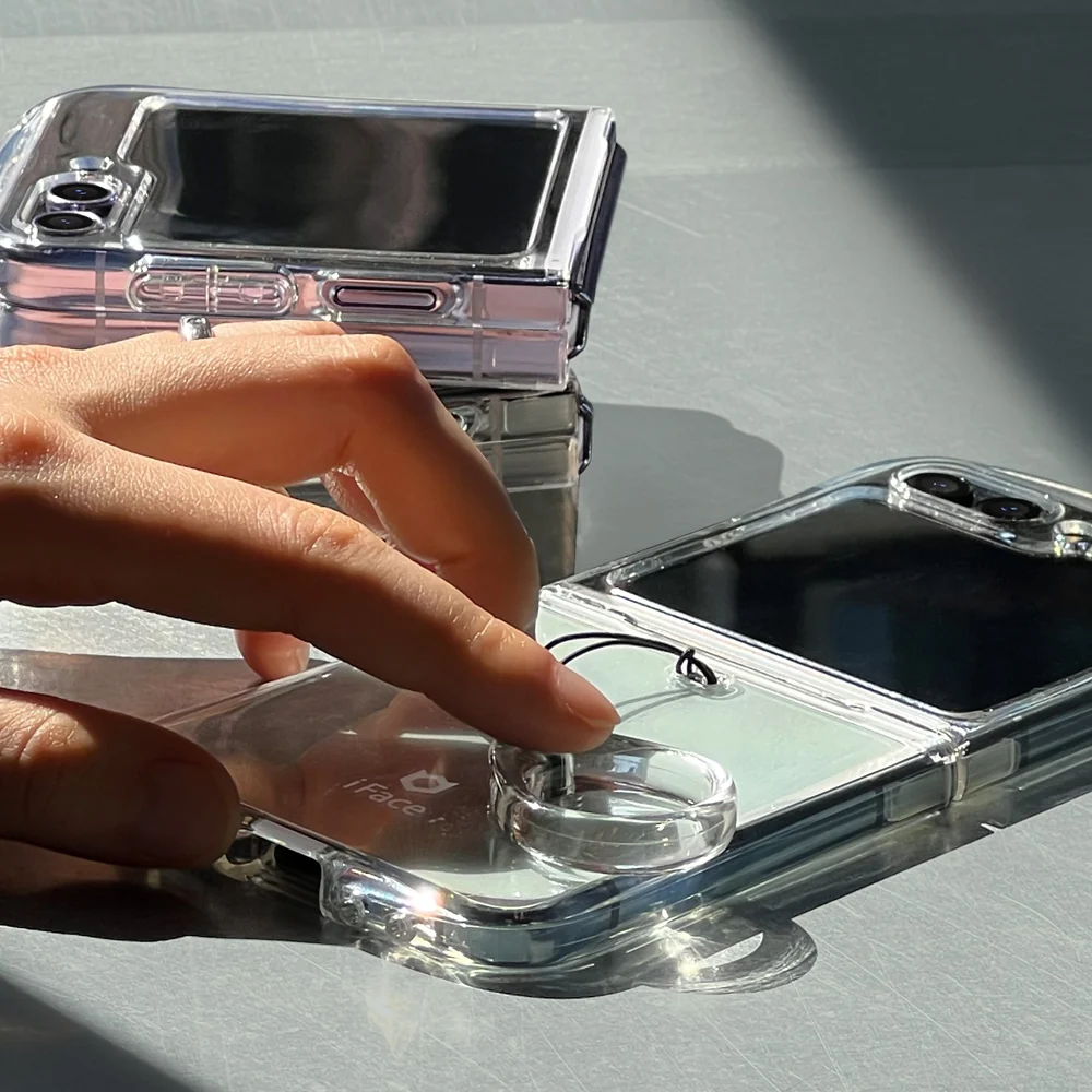 Look in Clear Hybrid Standard <b>for Galaxy Z Flip5</b> - Image 5